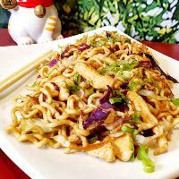 imagem YAKISOBA FRUTOS DO MAR (850ML)