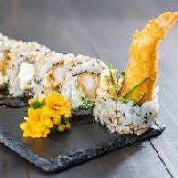 imagem 10 unidades uramaki de camarão em panado