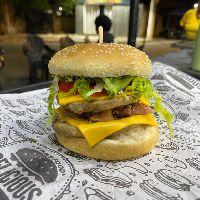 imagem X-Burguer Duplo Com Bacon 