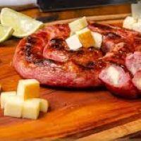 imagem Linguiça artesanal recheada com provolone 