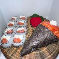 imagem 8un Uramaki fila + 1 temaki fila 